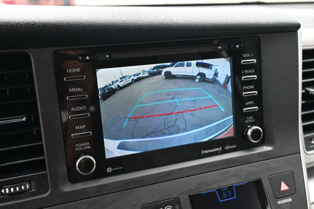 2020 Toyota Sienna LE FWD 8-Passenger - 22942083 - 10