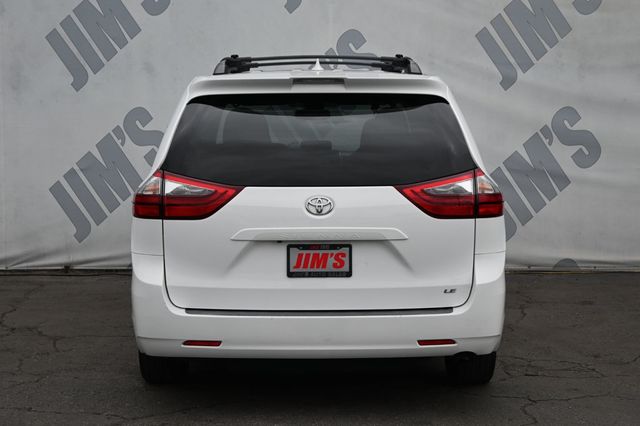 2020 Toyota Sienna LE FWD 8-Passenger - 22942083 - 4