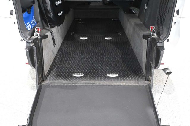 2020 Toyota Sienna LE Mobility FWD 7-Passenger Mobility - 23008611 - 19