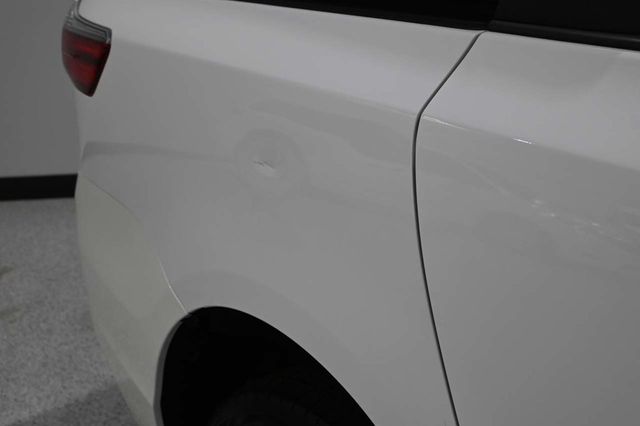 2020 Toyota Sienna LE Mobility FWD 7-Passenger Mobility - 23008611 - 36