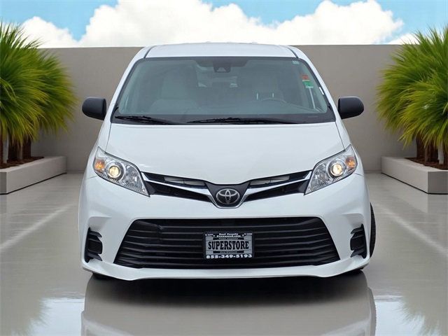 2020 Toyota Sienna L FWD 7-Passenger - 22825232 - 3
