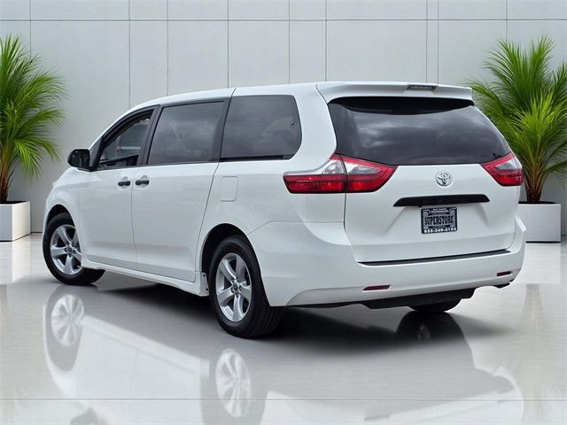2020 Toyota Sienna L FWD 7-Passenger - 22825232 - 5