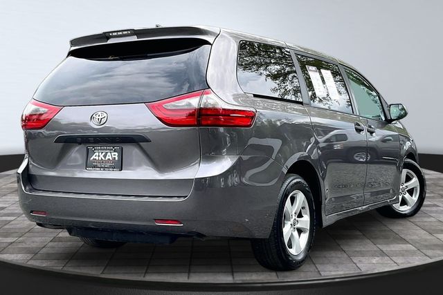 2020 Toyota Sienna L