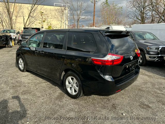 2020 Toyota Sienna L FWD 7-Passenger - 22681934 - 7