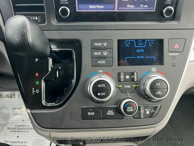 2020 Toyota Sienna L FWD 7-Passenger - 22949839 - 28