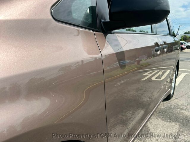 2020 Toyota Sienna L FWD 7-Passenger - 23033775 - 18