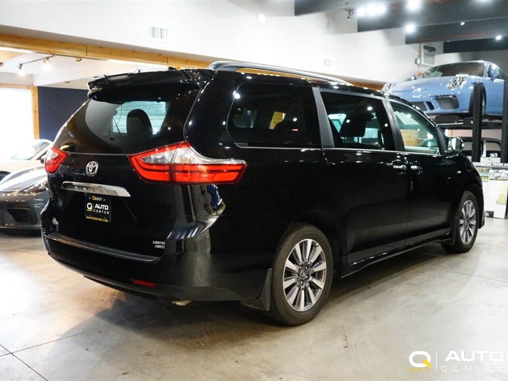 2020 Toyota Sienna Limited Premium AWD 7-Passenger - 22759333 - 3