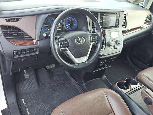 2020 Toyota Sienna Limited Premium AWD 7-Passenger - 22969068 - 10