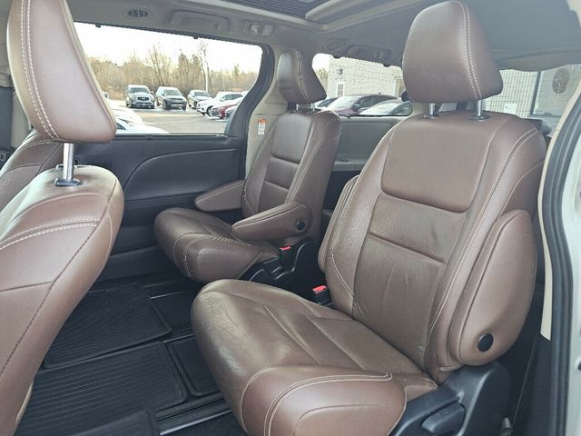 2020 Toyota Sienna Limited Premium AWD 7-Passenger - 22969068 - 19