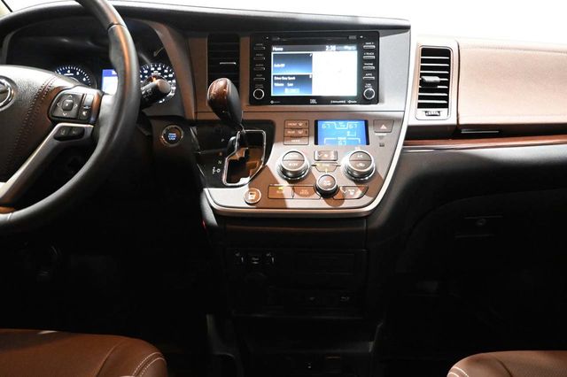 2020 Toyota Sienna Limited Premium FWD 7-Passenger - 23020012 - 23