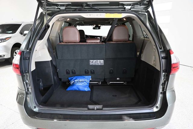 2020 Toyota Sienna Limited Premium FWD 7-Passenger - 23020012 - 25