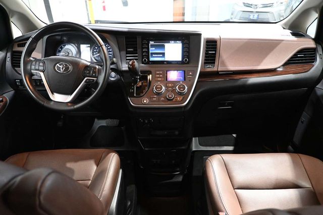 2020 Toyota Sienna Limited Premium FWD 7-Passenger - 23096555 - 21