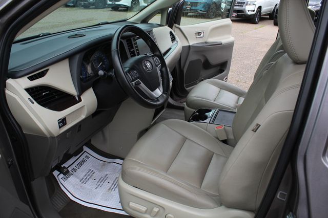 2020 Toyota Sienna ON SALE...AWD XLE LEATHER, MOONROOF NEW  TIRES  - 22870735 - 27