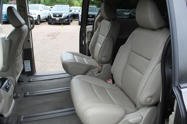 2020 Toyota Sienna ON SALE...AWD XLE LEATHER, MOONROOF NEW  TIRES  - 22870735 - 30