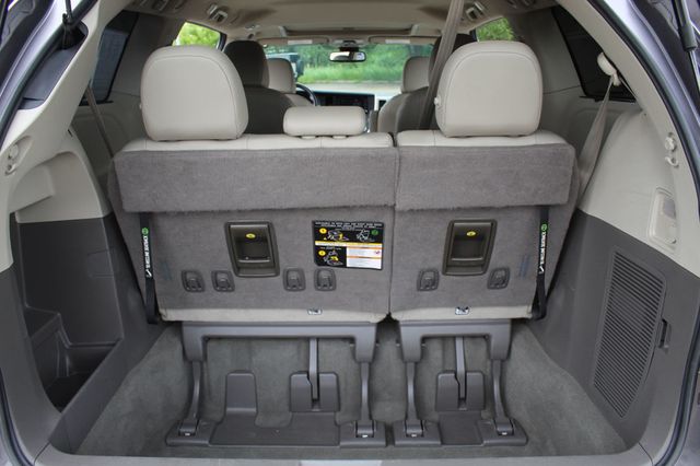 2020 Toyota Sienna ON SALE...AWD XLE LEATHER, MOONROOF NEW  TIRES  - 22870735 - 6