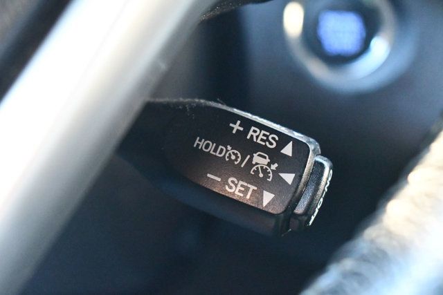 2020 Toyota Sienna SE AWD 7-Passenger - 22958218 - 19