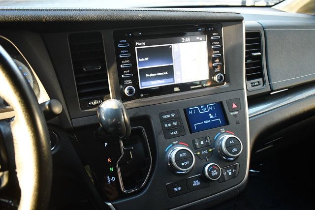 2020 Toyota Sienna SE AWD 7-Passenger - 22958218 - 25
