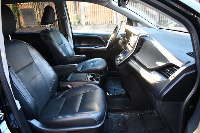 2020 Toyota Sienna SE AWD 7-Passenger - 22958218 - 27