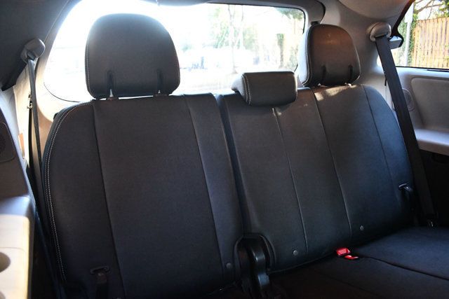2020 Toyota Sienna SE AWD 7-Passenger - 22958218 - 32