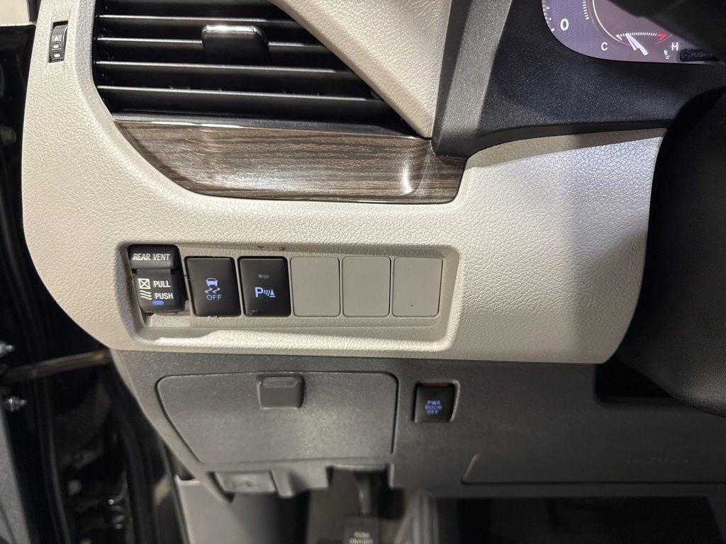 2020 Toyota Sienna XLE Automatic Access Seat FWD 7-Passenger - 23029108 - 13