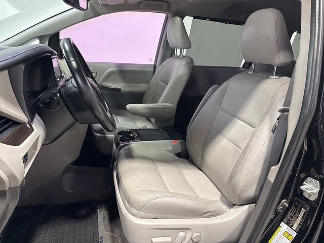 2020 Toyota Sienna XLE Automatic Access Seat FWD 7-Passenger - 23029108 - 23