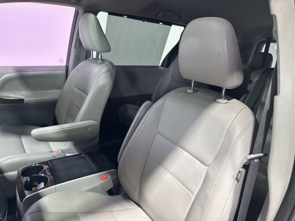 2020 Toyota Sienna XLE Automatic Access Seat FWD 7-Passenger - 23029108 - 26
