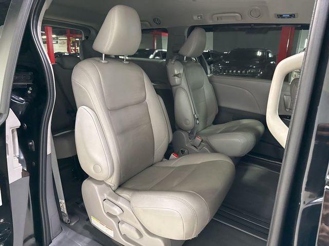 2020 Toyota Sienna XLE Automatic Access Seat FWD 7-Passenger - 23029108 - 38