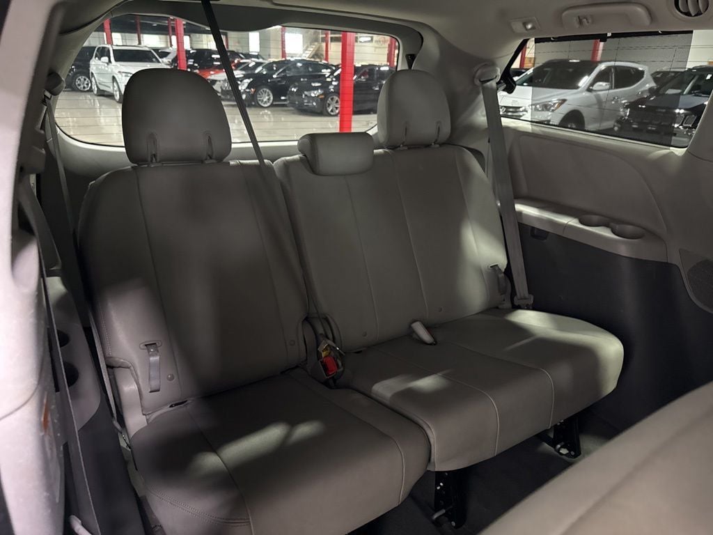 2020 Toyota Sienna XLE Automatic Access Seat FWD 7-Passenger - 23029108 - 40