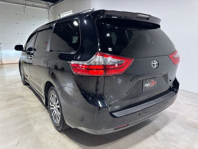 2020 Toyota Sienna XLE Automatic Access Seat FWD 7-Passenger - 23029108 - 4