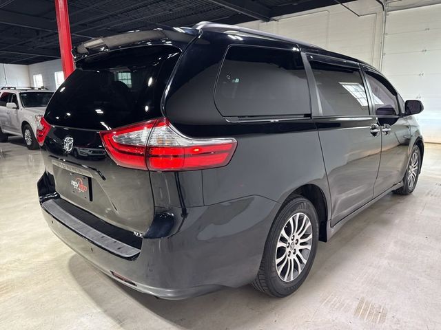 2020 Toyota Sienna XLE Automatic Access Seat FWD 7-Passenger - 23029108 - 6