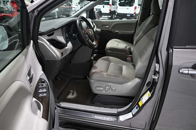 2020 Toyota Sienna XLE Automatic Access Seat FWD 7-Passenger - 23044281 - 12
