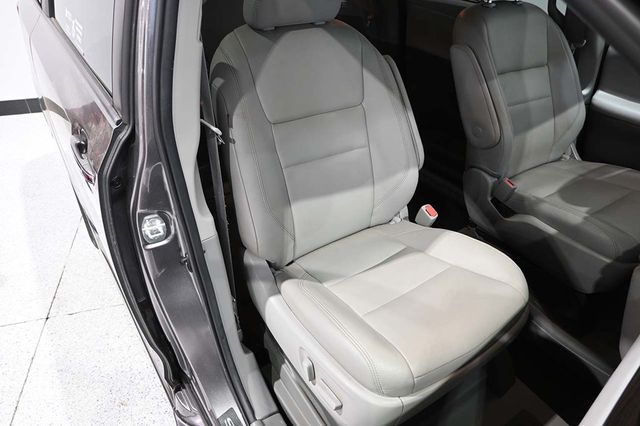 2020 Toyota Sienna XLE Automatic Access Seat FWD 7-Passenger - 23044281 - 15