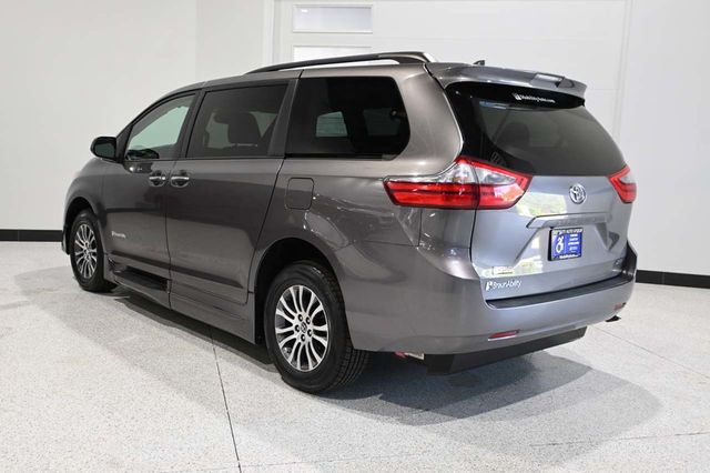 2020 Toyota Sienna XLE Automatic Access Seat FWD 7-Passenger - 23044281 - 7