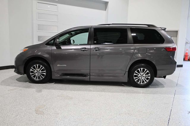 2020 Toyota Sienna XLE Automatic Access Seat FWD 7-Passenger - 23044281 - 8