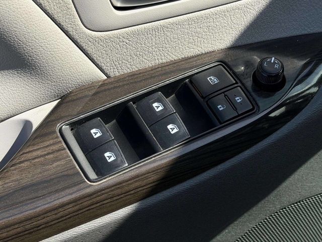 2020 Toyota Sienna XLE Automatic Access Seat FWD 7-Passenger - 23002112 - 12