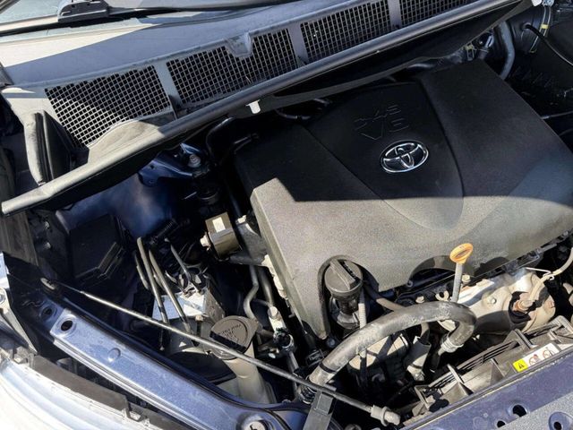 2020 Toyota Sienna XLE Automatic Access Seat FWD 7-Passenger - 23002112 - 28