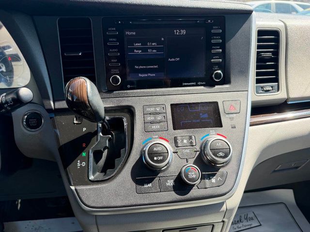 2020 Toyota Sienna XLE Automatic Access Seat FWD 7-Passenger - 23002112 - 36