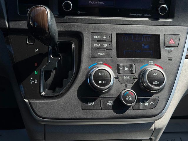 2020 Toyota Sienna XLE Automatic Access Seat FWD 7-Passenger - 23002112 - 39