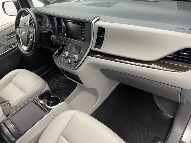 2020 Toyota Sienna XLE AWD 7-Passenger - 22995943 - 15