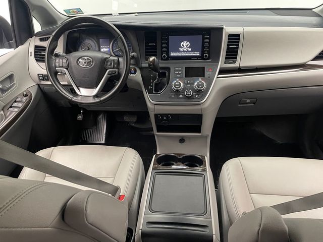 2020 Toyota Sienna XLE AWD 7-Passenger - 22995943 - 18