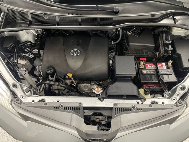 2020 Toyota Sienna XLE AWD 7-Passenger - 22995943 - 44