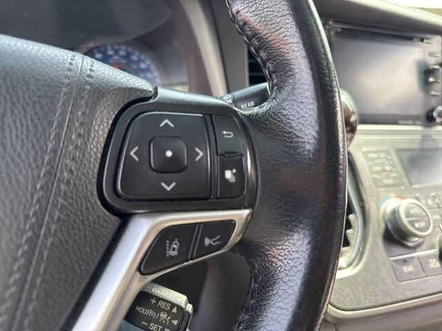 2020 Toyota Sienna XLE FWD 8-Passenger - 23029108 - 8