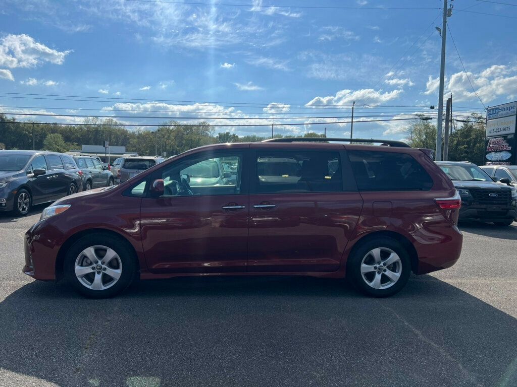 2020 Toyota Sienna XLE FWD 8-Passenger - 22619355 - 7