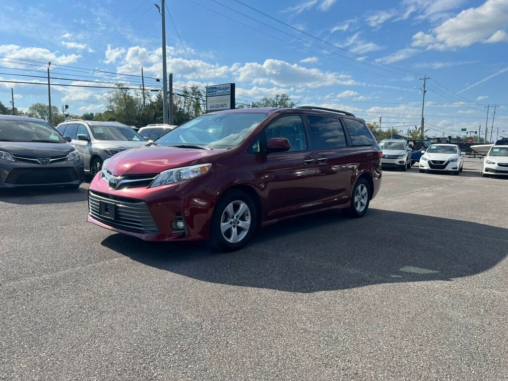 2020 Toyota Sienna XLE FWD 8-Passenger - 22619355 - 8