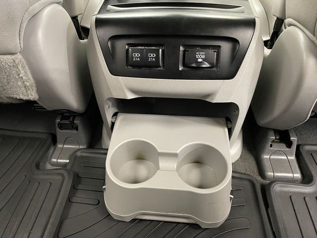 2020 Toyota Sienna XLE Premium AWD 7-Passenger - 23014957 - 38