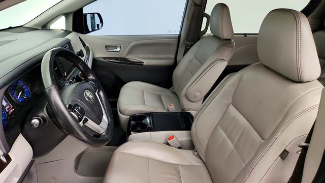 2020 Toyota Sienna XLE Premium AWD 7-Seater - 23035330 - 20