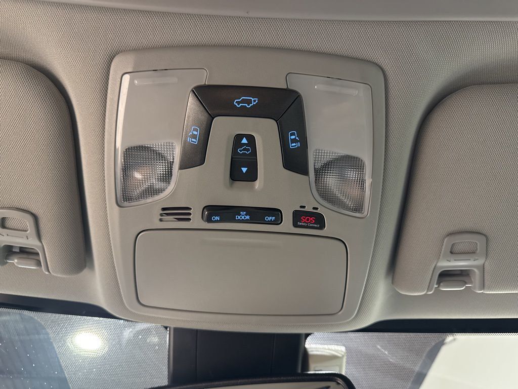 2020 Toyota Sienna XLE Premium FWD 8-Passenger - 22980532 - 26