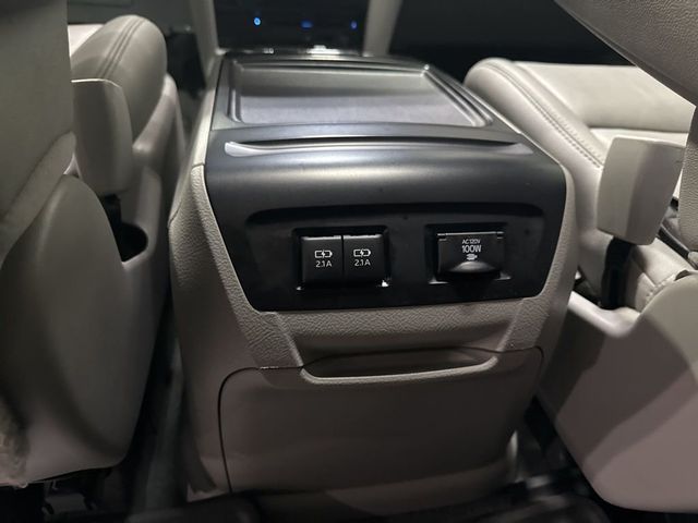 2020 Toyota Sienna XLE Premium FWD 8-Passenger - 22980532 - 39