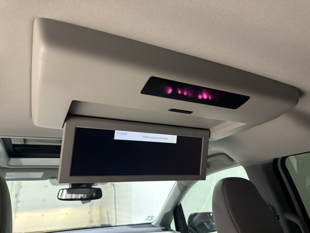 2020 Toyota Sienna XLE Premium FWD 8-Passenger - 22980532 - 41
