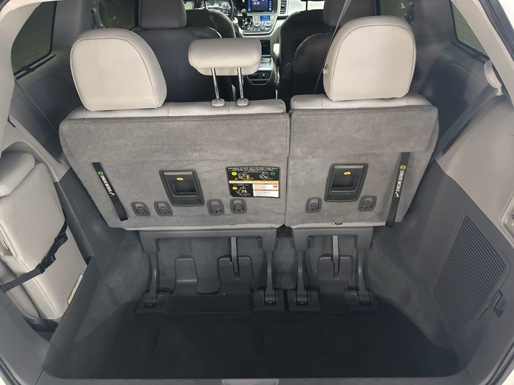 2020 Toyota Sienna XLE Premium FWD 8-Passenger - 22980532 - 46